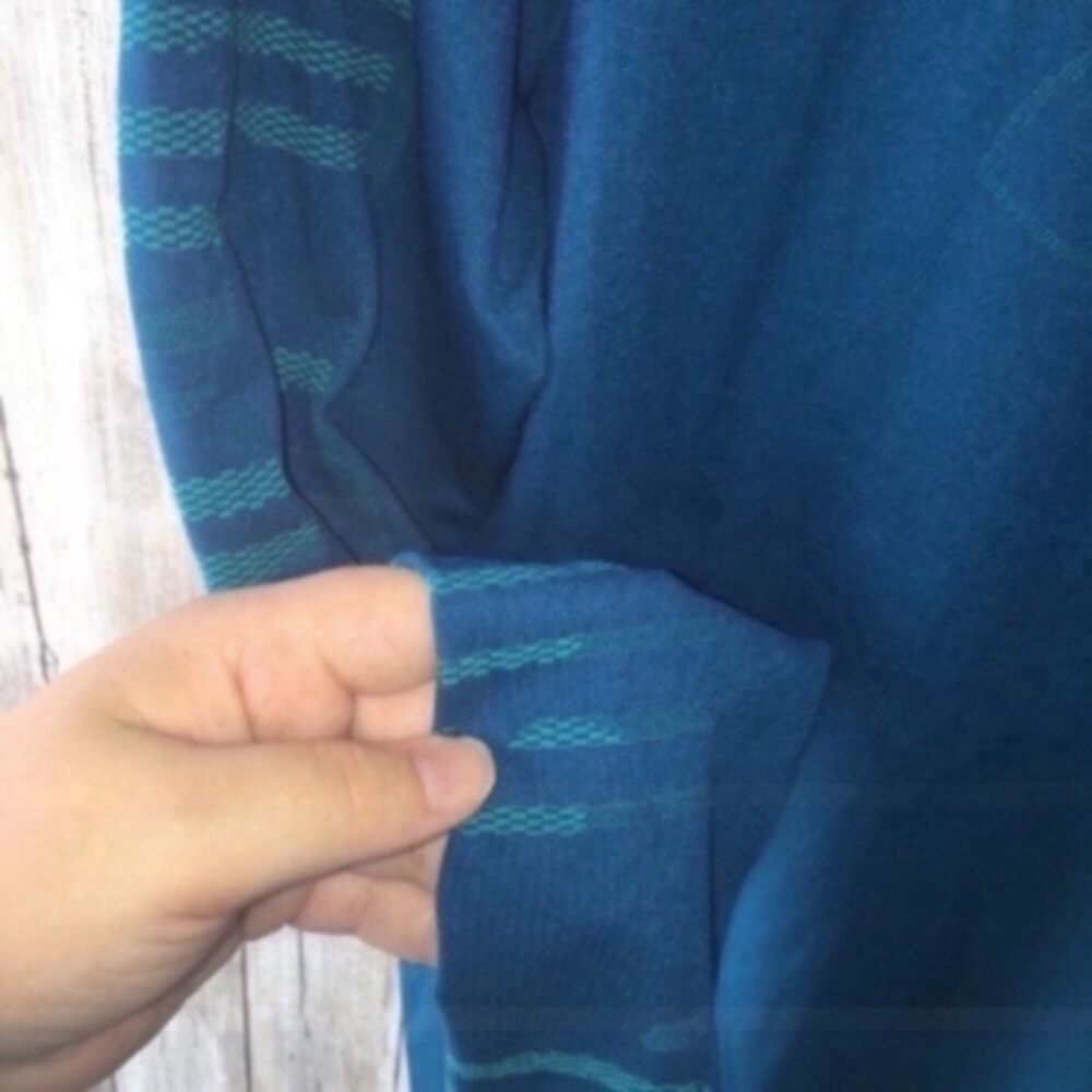 Kids Under Armor Blue Hoodie - Picture 3 of 6